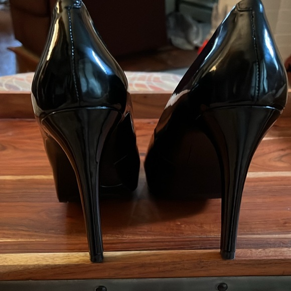 NIB • NINE WEST PLATFORM PEEP TOE SHOES - Picture 4 of 11